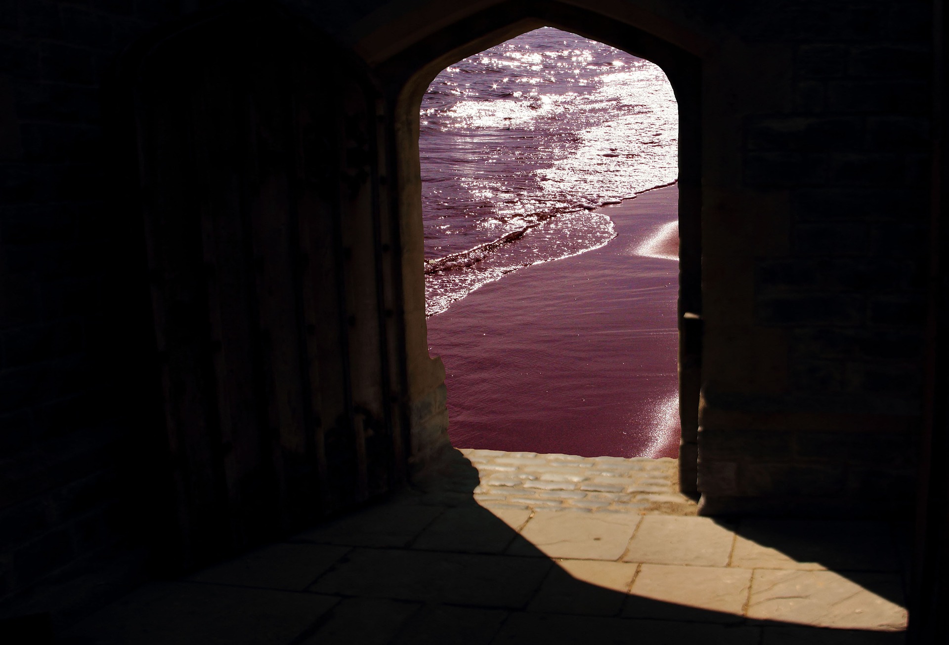 doorway-981803_1920